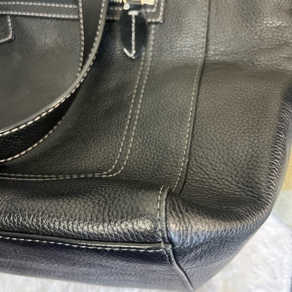 Coach Black Leather Shoulder Bag - Picture 15 of 15